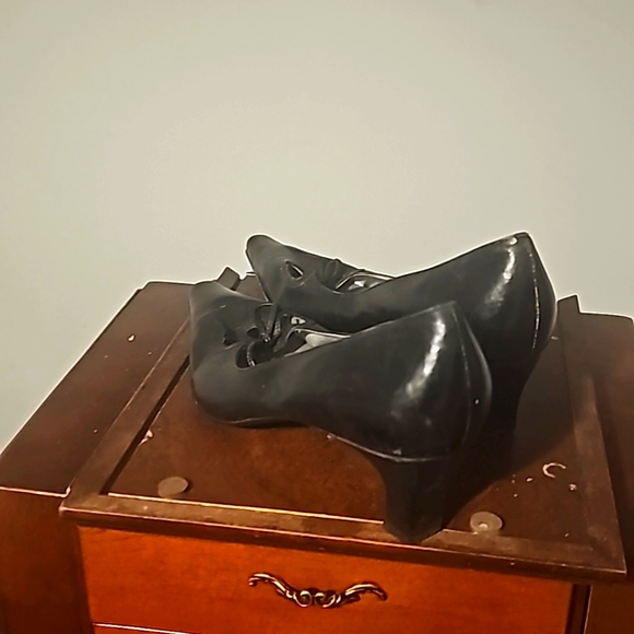 Franco Sarto Designer Genuine Leather Ladies Shoes, Sz 8, Black, Low Thick Heel - Picture 6 of 8